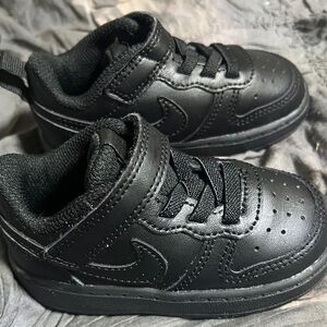 Nike Kids Black Sneakers